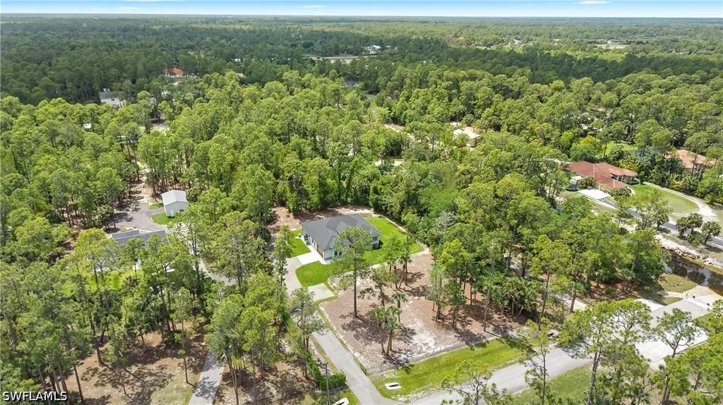 348 14th Avenue NE Naples FL 34120