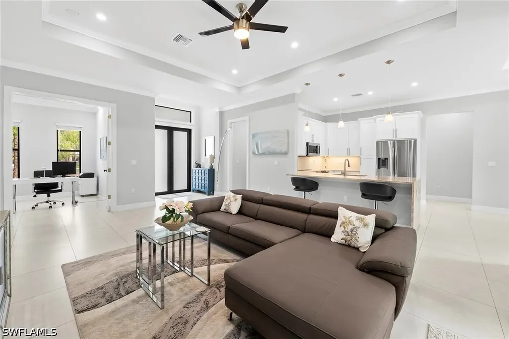 348 14th Avenue NE Naples FL 34120