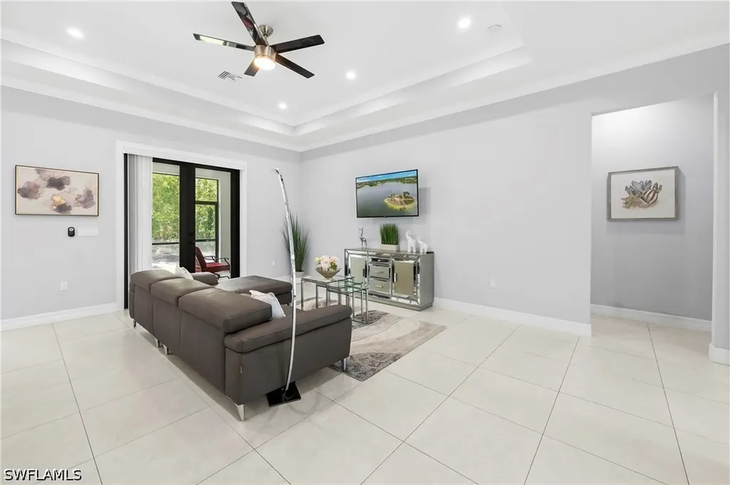 348 14th Avenue NE Naples FL 34120