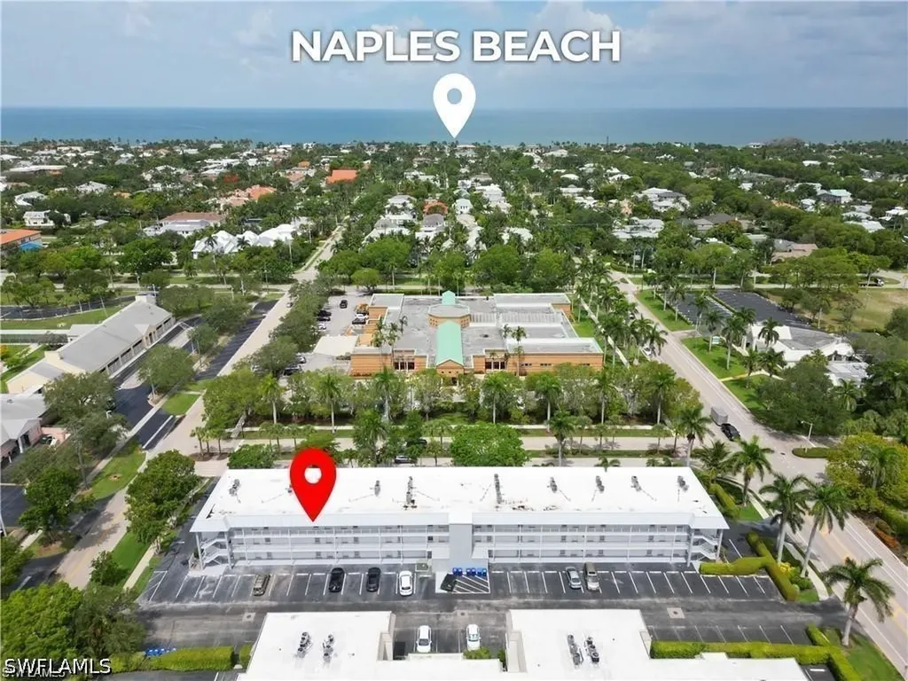 72 7th Street S Naples FL 34102