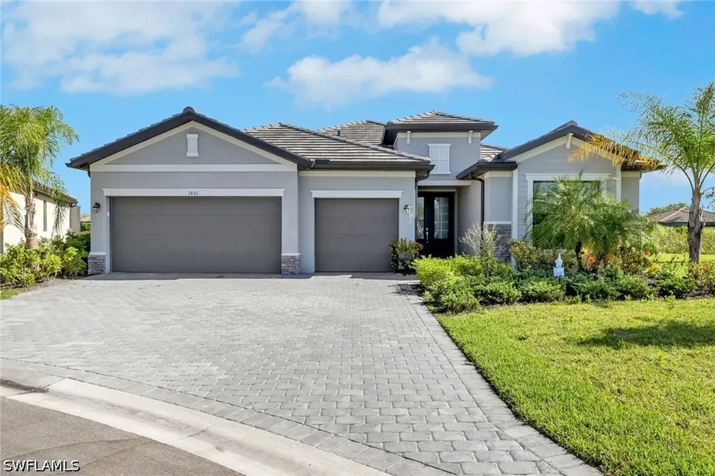 1801 Hagen Court Naples FL 34120
