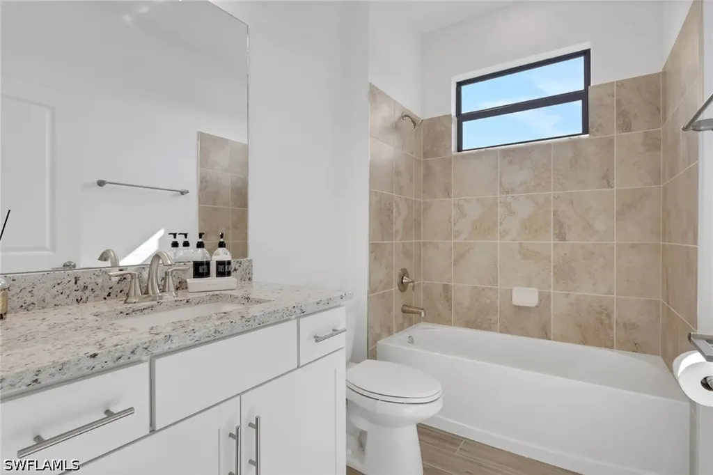 1801 Hagen Court Naples FL 34120