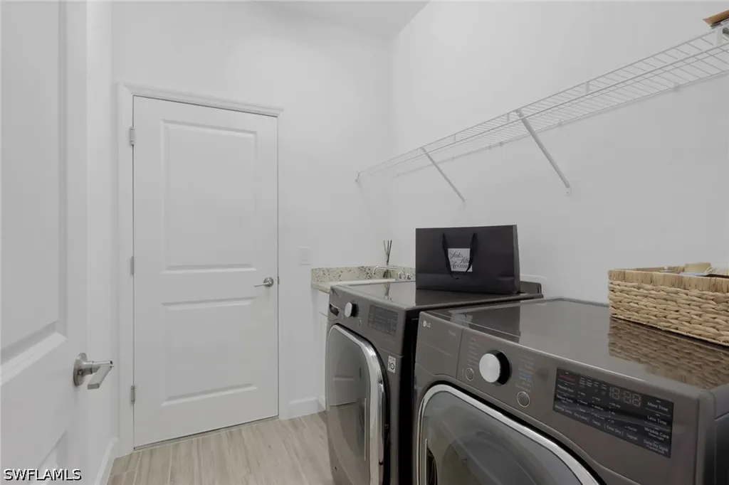 1801 Hagen Court Naples FL 34120