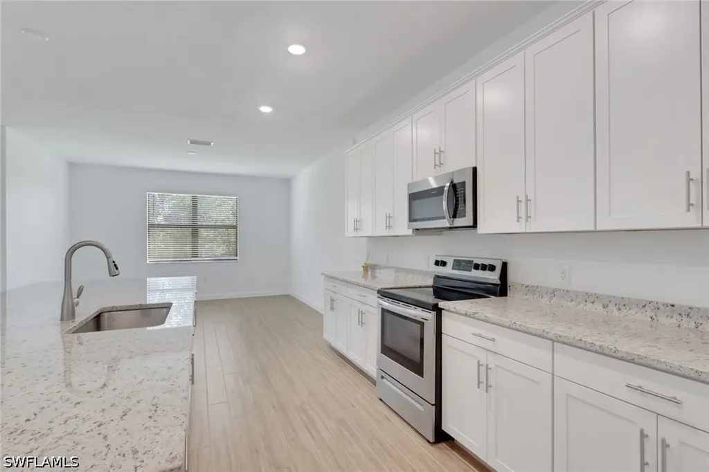 1801 Hagen Court Naples FL 34120