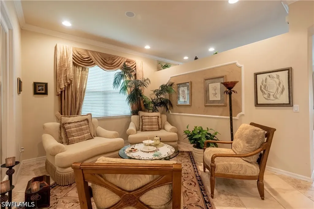 5725 Lago Villaggio Way Naples FL 34104