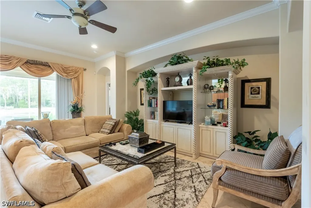 5725 Lago Villaggio Way Naples FL 34104
