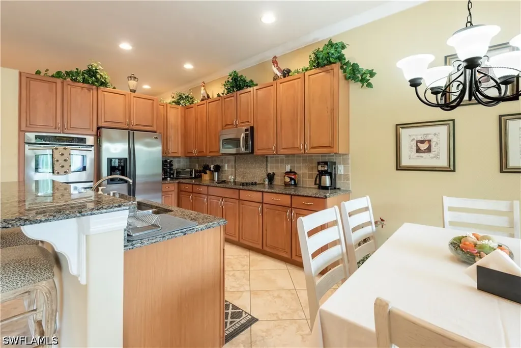 5725 Lago Villaggio Way Naples FL 34104