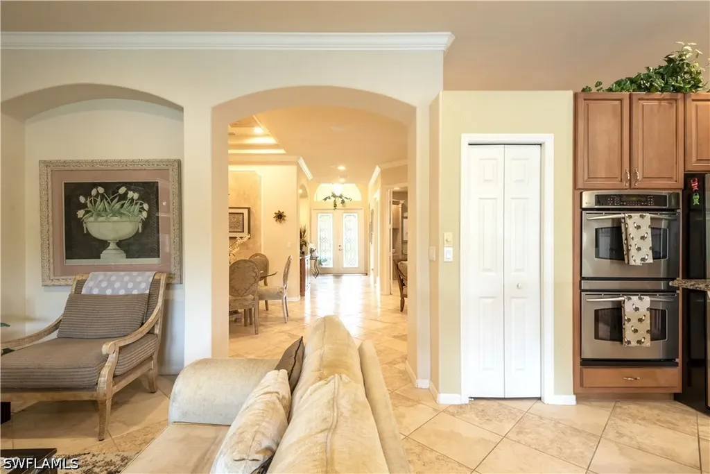 5725 Lago Villaggio Way Naples FL 34104