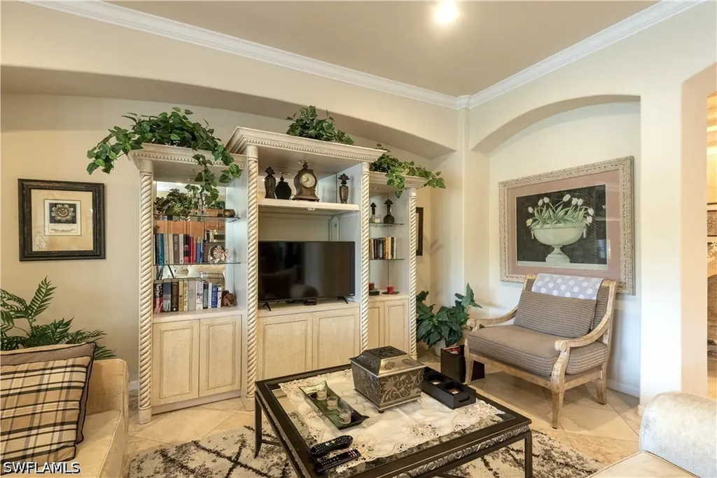 5725 Lago Villaggio Way Naples FL 34104