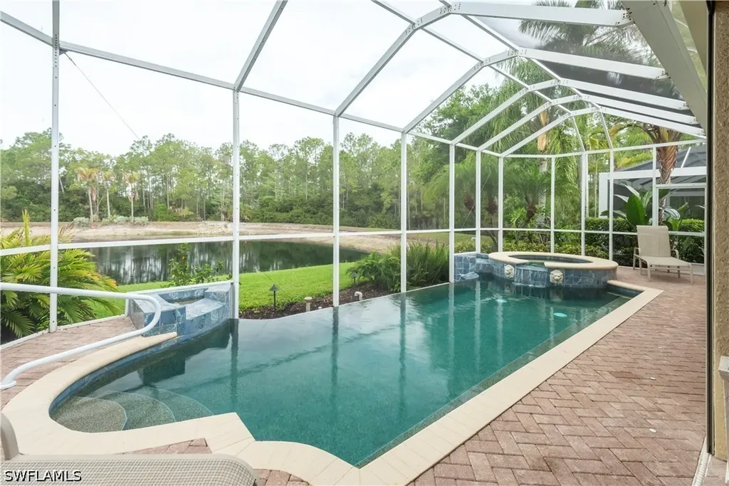 5725 Lago Villaggio Way Naples FL 34104