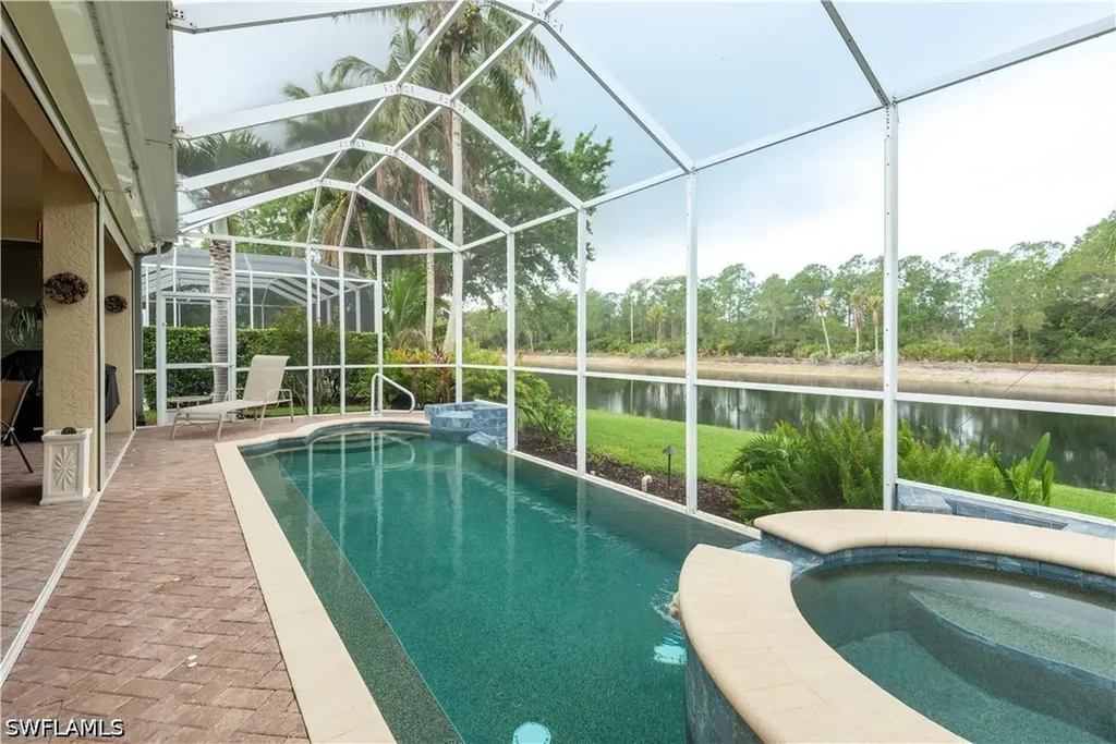 5725 Lago Villaggio Way Naples FL 34104