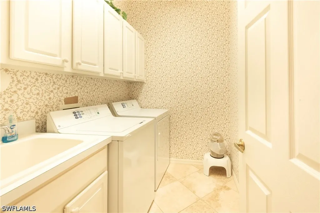 5725 Lago Villaggio Way Naples FL 34104