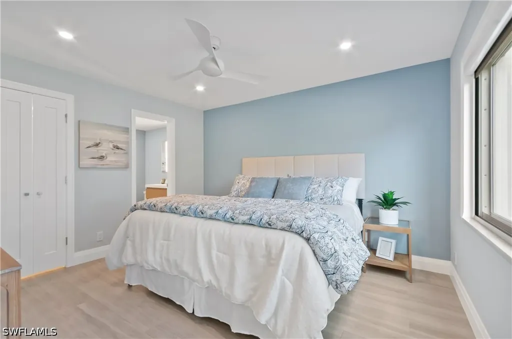 658 Broad Avenue S Naples FL 34102