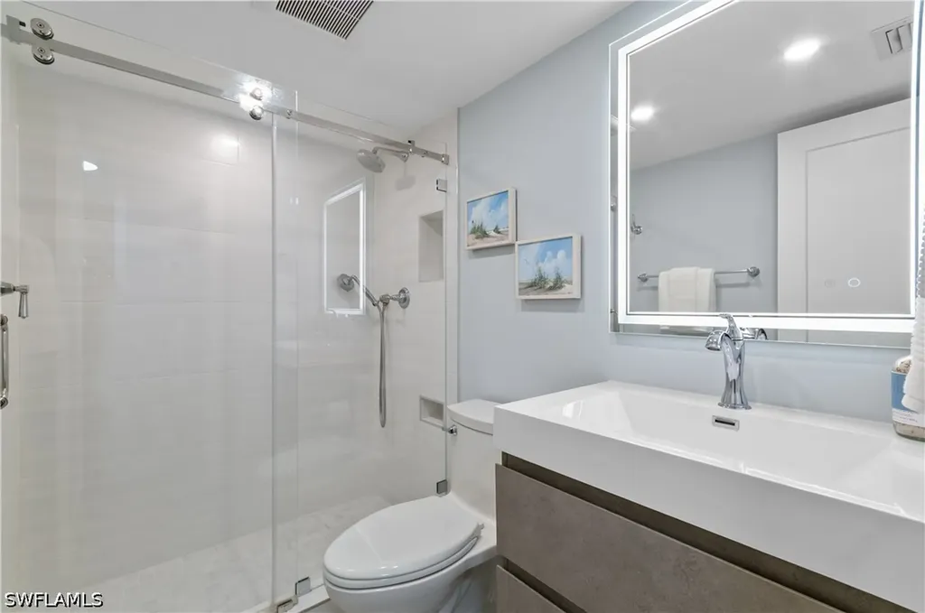658 Broad Avenue S Naples FL 34102