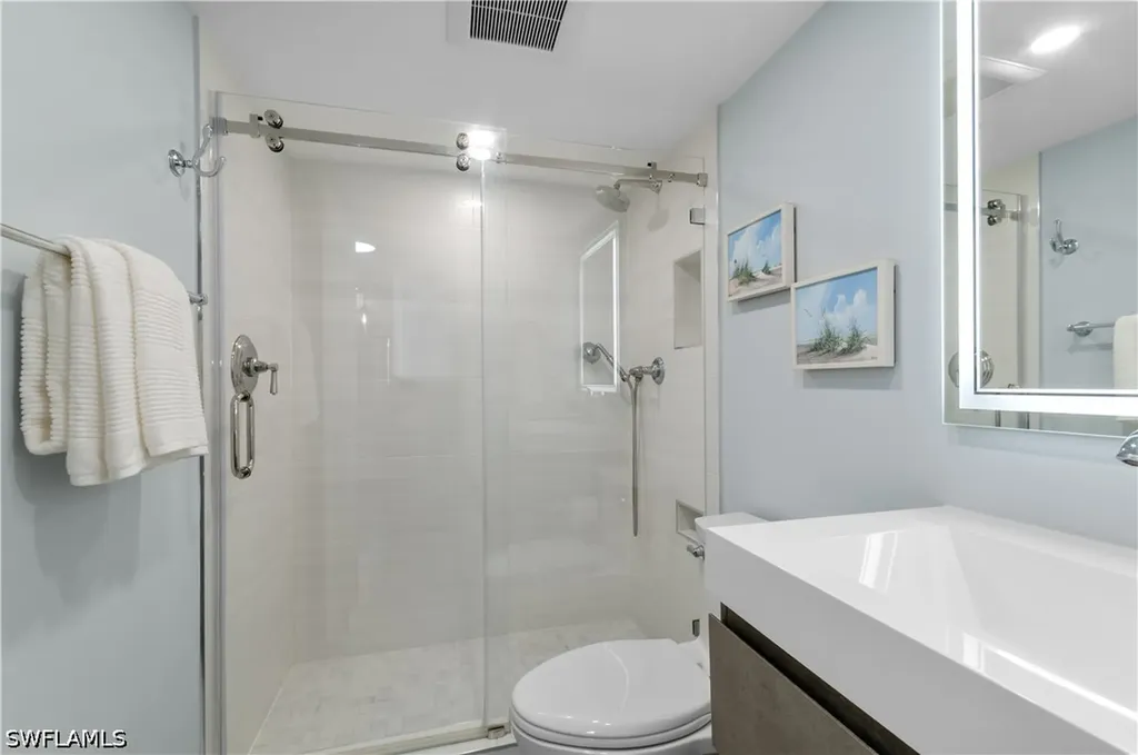 658 Broad Avenue S Naples FL 34102