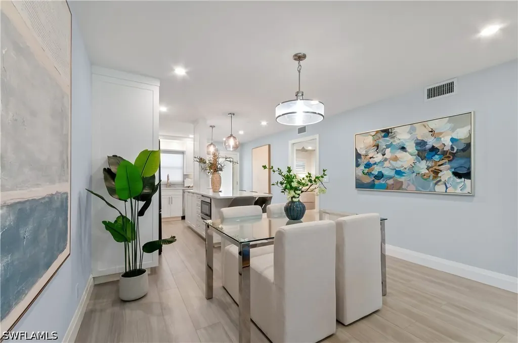 658 Broad Avenue S Naples FL 34102