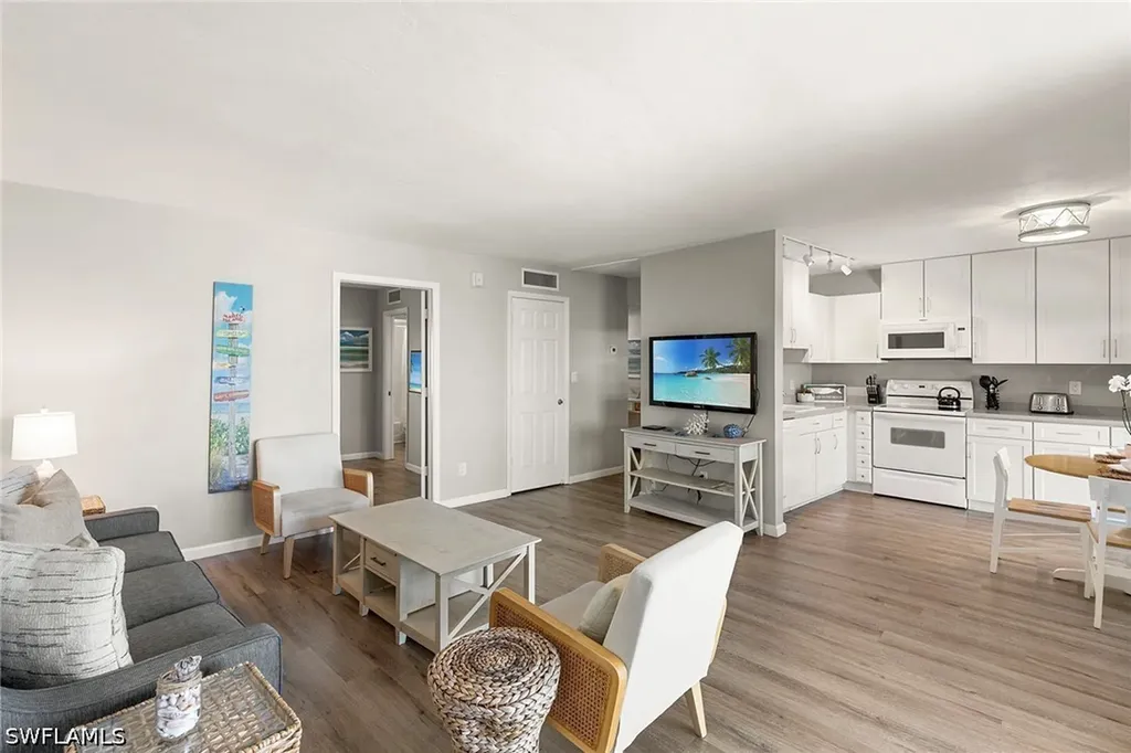1085 Bald Eagle Drive Marco Island FL 34145