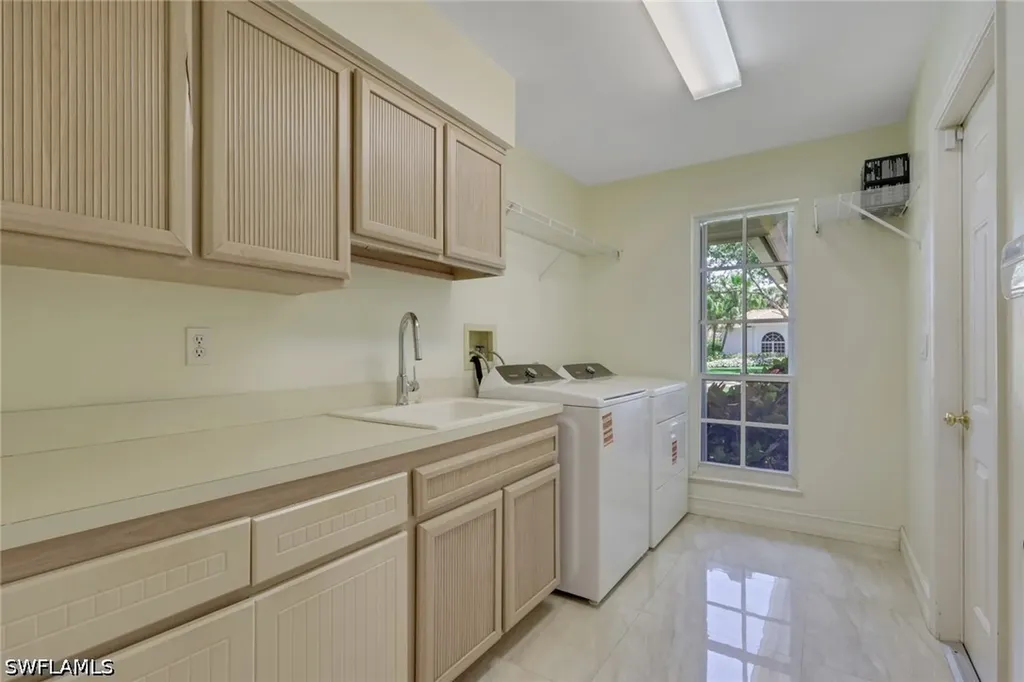 219 Monterey Drive Naples FL 34119