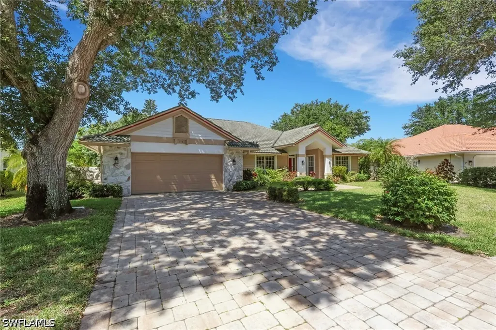 219 Monterey Drive Naples FL 34119
