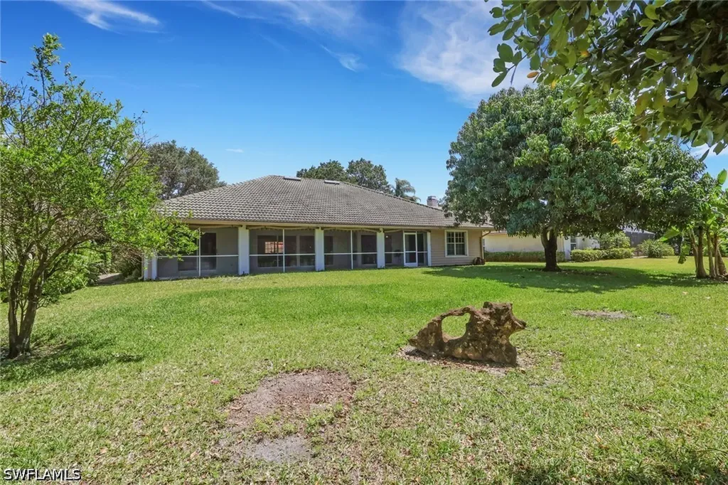 219 Monterey Drive Naples FL 34119