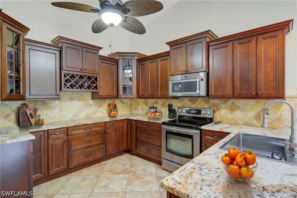 1929 SW 54th Lane Cape Coral FL 33914