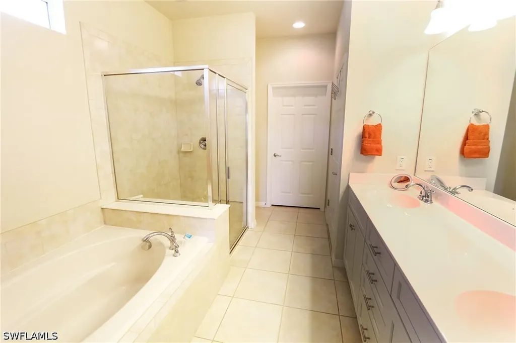 8484 Benelli Court Naples FL 34114