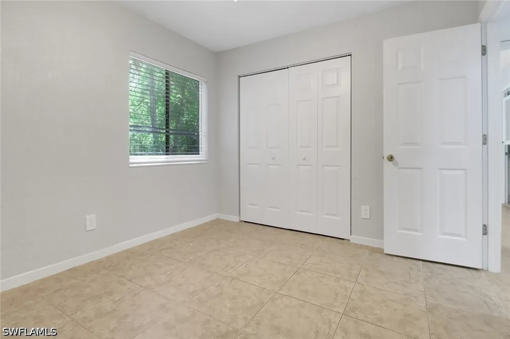 4635 Bayshore Drive Naples FL 34112