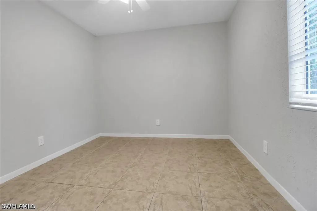 4635 Bayshore Drive Naples FL 34112