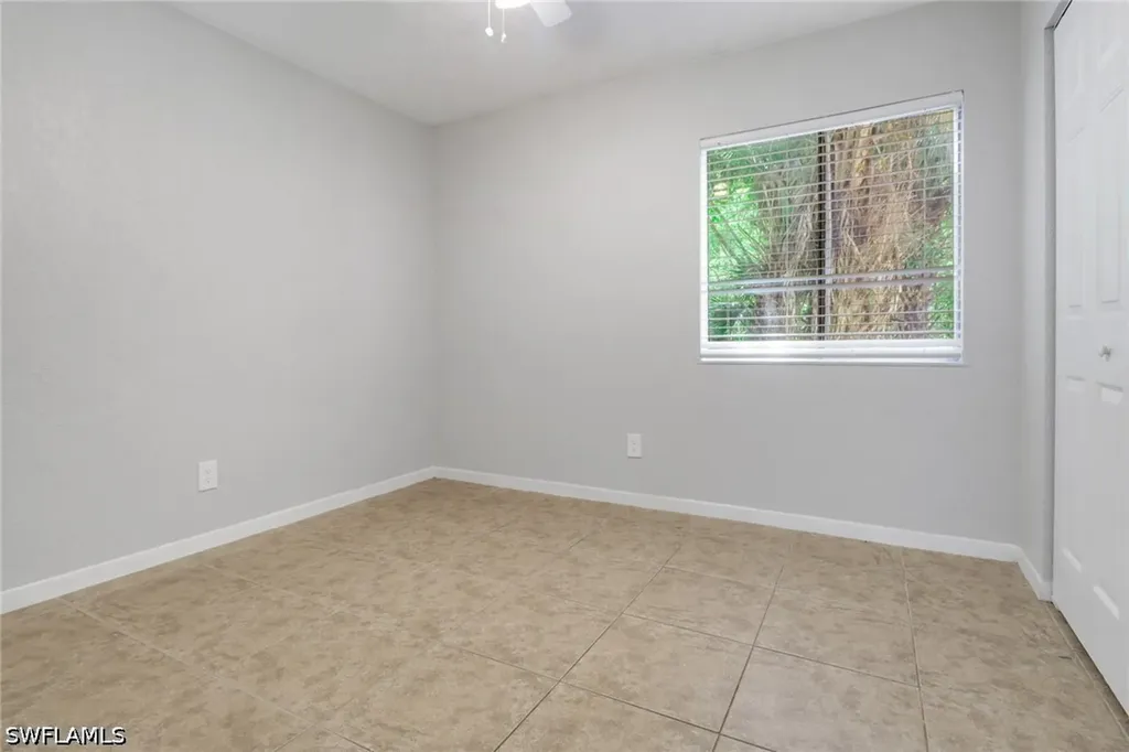 4635 Bayshore Drive Naples FL 34112