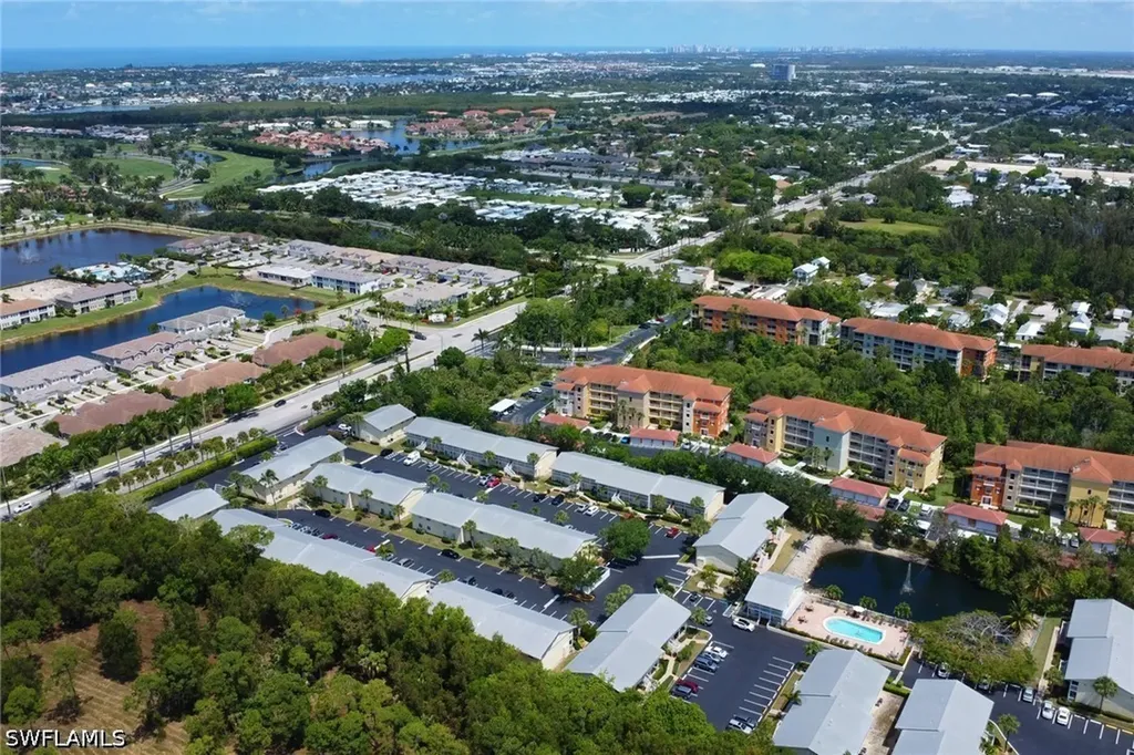 4635 Bayshore Drive Naples FL 34112
