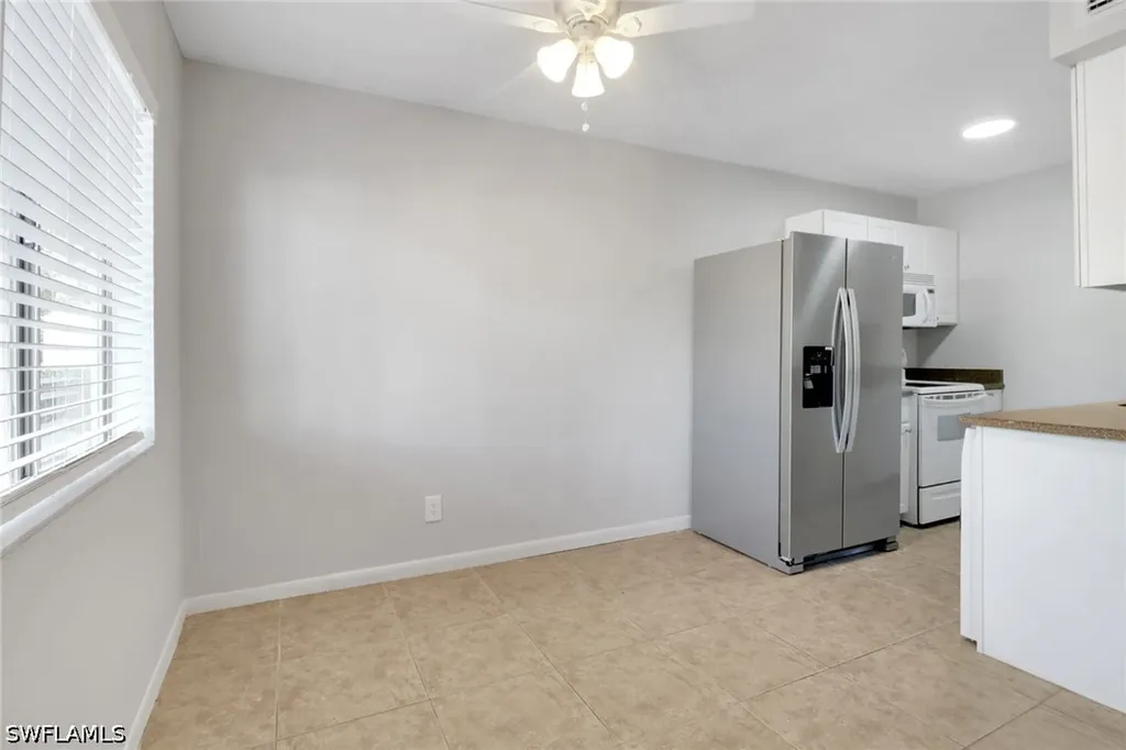4635 Bayshore Drive Naples FL 34112
