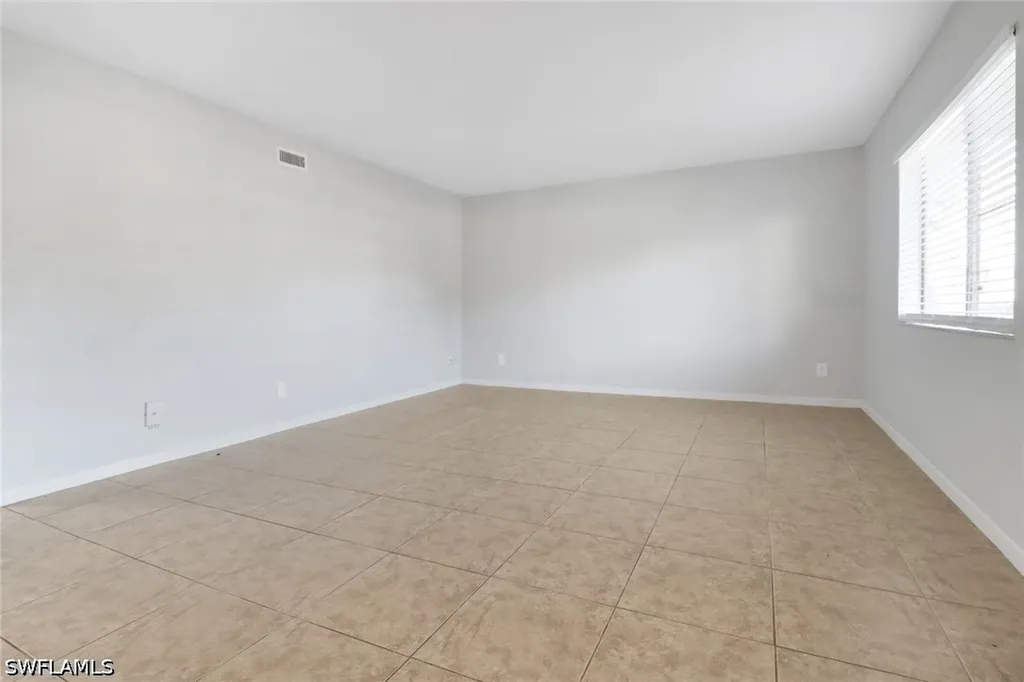 4635 Bayshore Drive Naples FL 34112