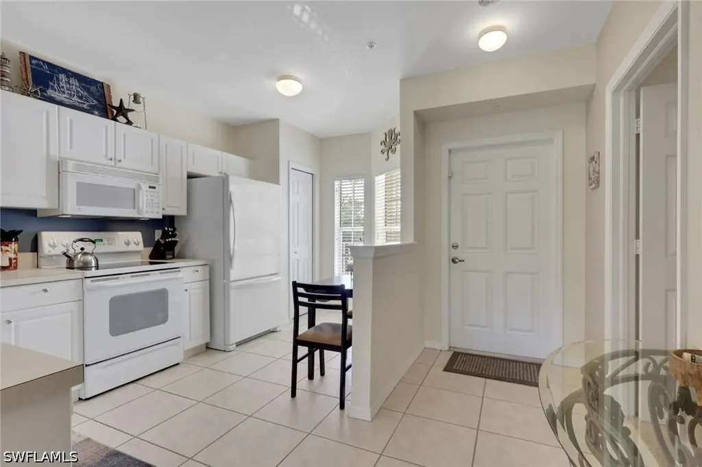 9175 Celeste Drive Naples FL 34113