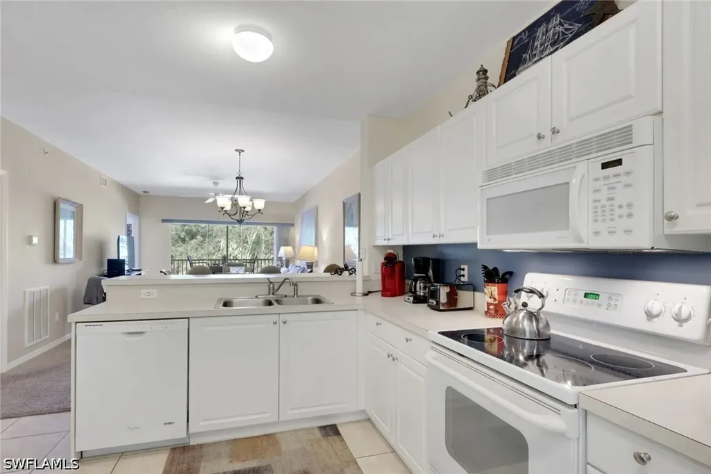 9175 Celeste Drive Naples FL 34113