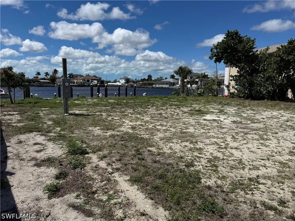 1722 Bikini Court Cape Coral FL 33904