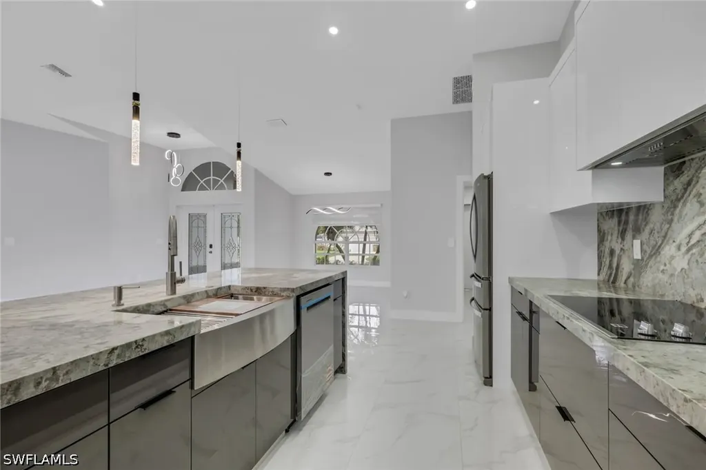 213 NW 1st Street Cape Coral FL 33993