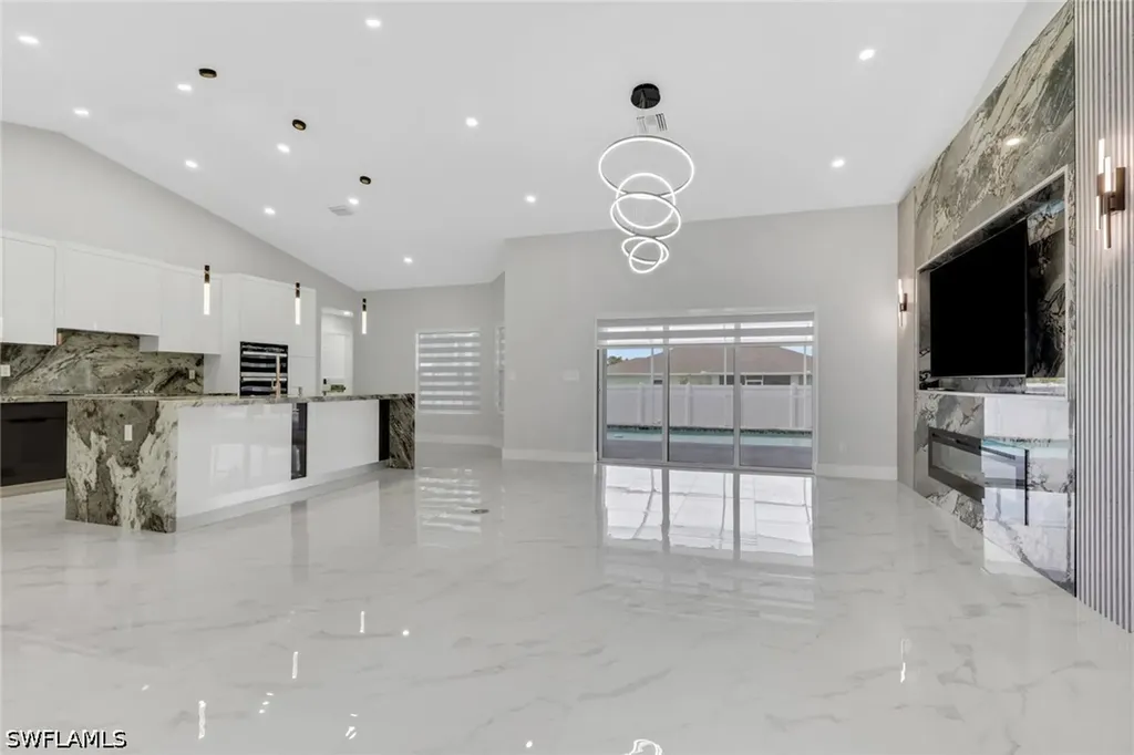 213 NW 1st Street Cape Coral FL 33993