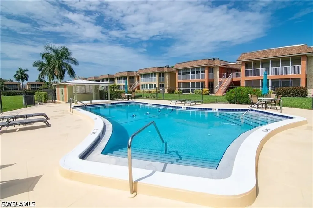1400 Pompei Lane Naples FL 34103