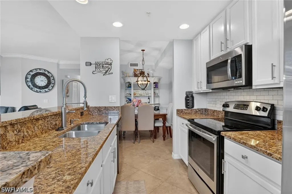 9513 Avellino Way Naples FL 34113