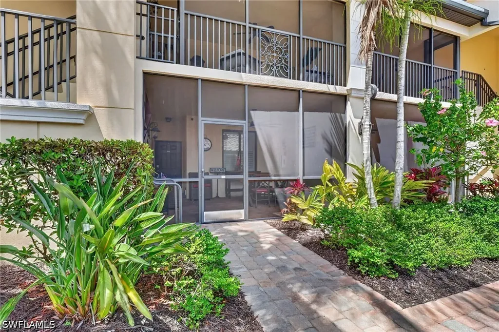 9513 Avellino Way Naples FL 34113