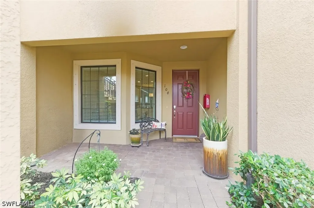 9440 Benvenuto Court Naples FL 34119