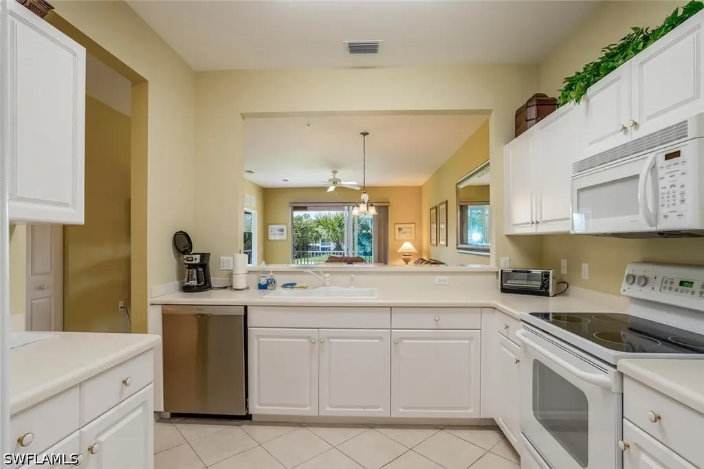 3980 Bishopwood Court E Naples FL 34114