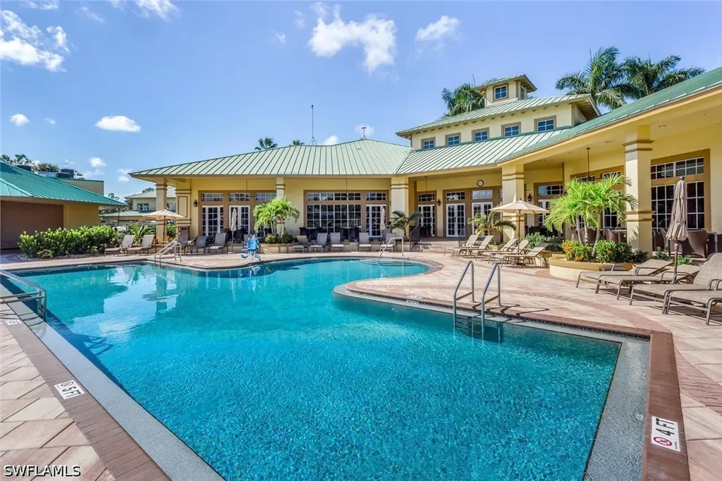 3980 Bishopwood Court E Naples FL 34114