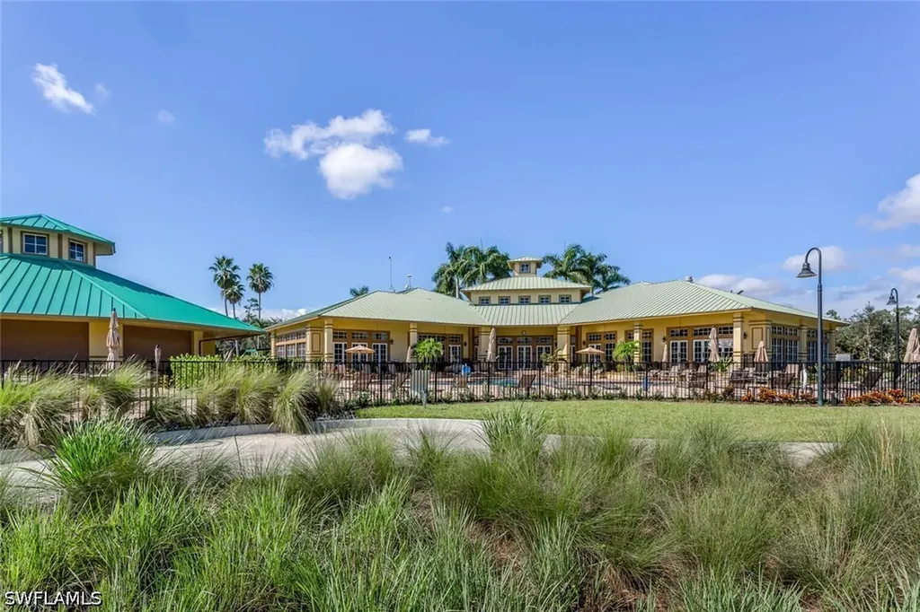 3980 Bishopwood Court E Naples FL 34114