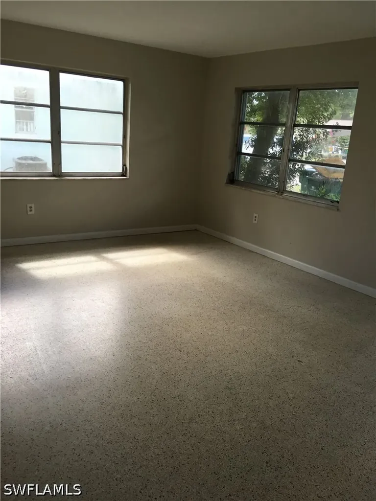 914 San Remo Avenue Naples FL 34104