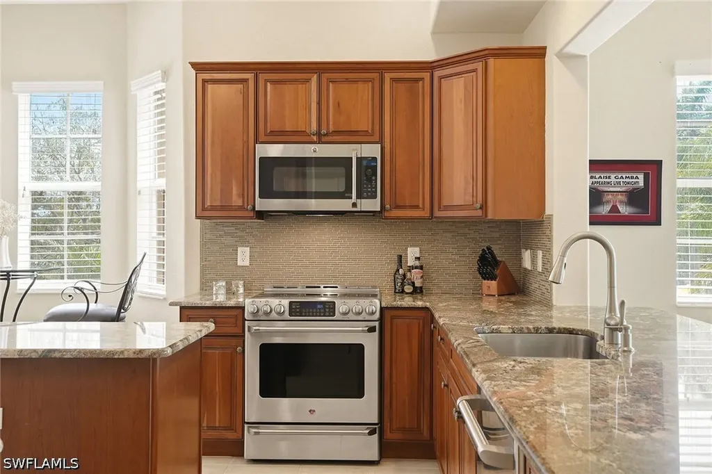 8605 Champions Point Naples FL 34113