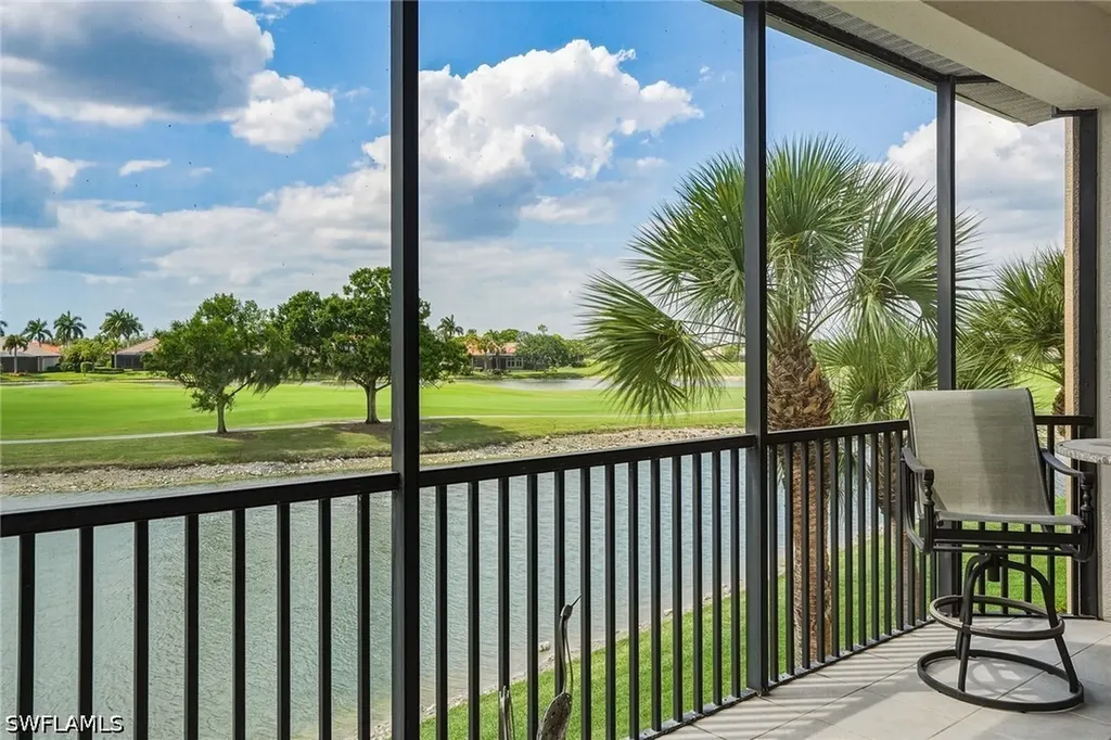 8605 Champions Point Naples FL 34113