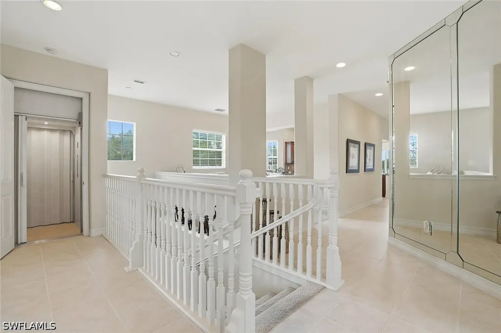 8605 Champions Point Naples FL 34113