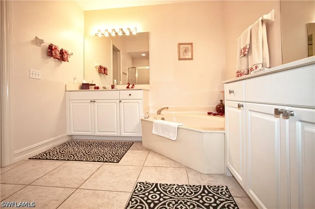 825 Bentwater Circle Naples FL 34108