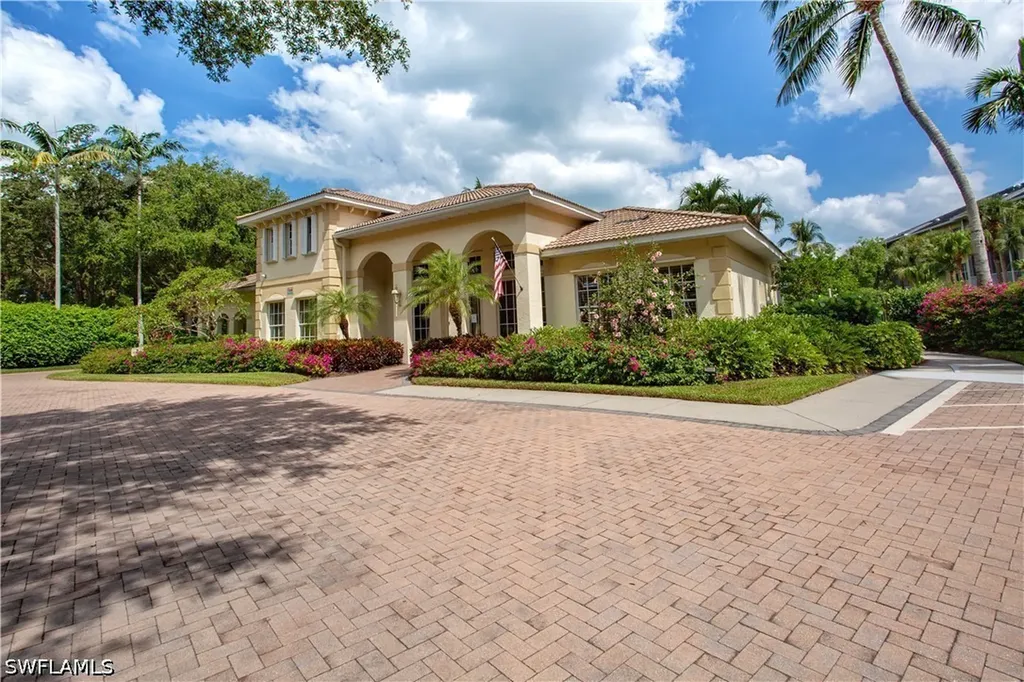 825 Bentwater Circle Naples FL 34108